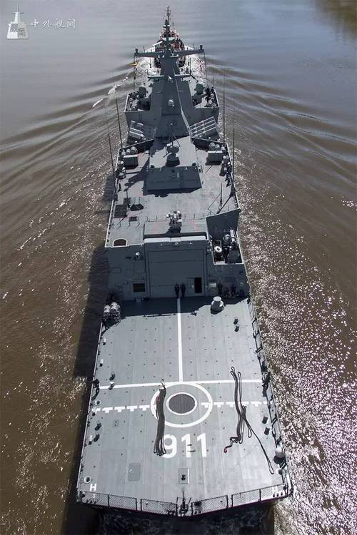 多图阿尔及利亚海军meko200an型护卫舰慕达米尔号通过德国基尔运河