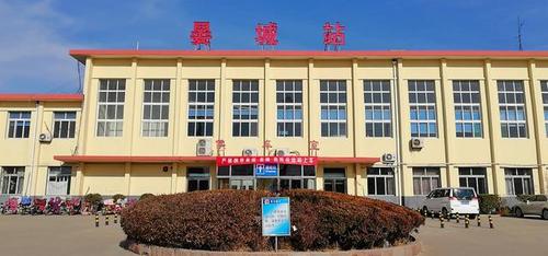 晏城站阳光广场北侧的晏城站,位于齐河县晏城街道办事处,建于1910年
