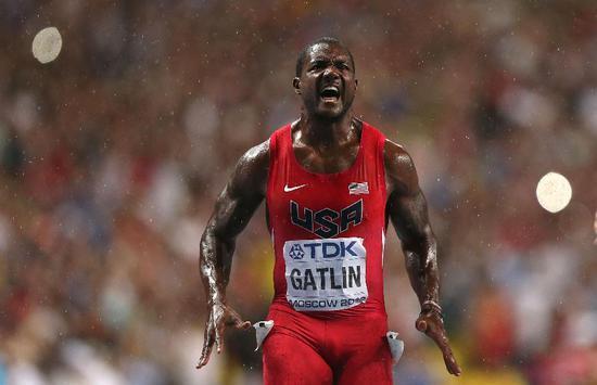 网易体育8月15日报道: 里约奥运会男子百米决赛,美国34岁老将加特林以