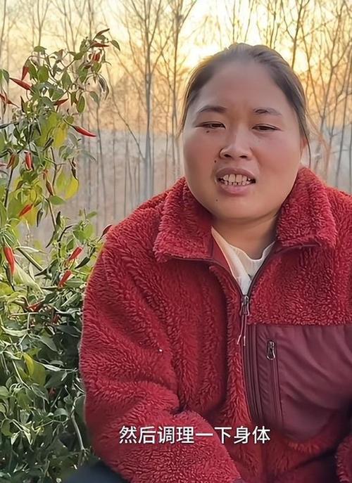 安徽33岁网红胖妹每天直播吃肥肉3年后老得像60岁太婆咋回事