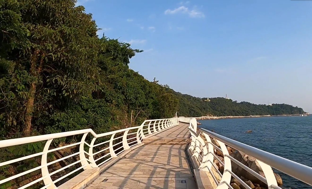 深圳最美的海滨栈道:全长19.5公里,遥望香港,适合小情侣去约会