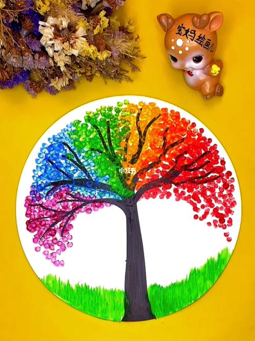 儿童画棉签点点彩虹树