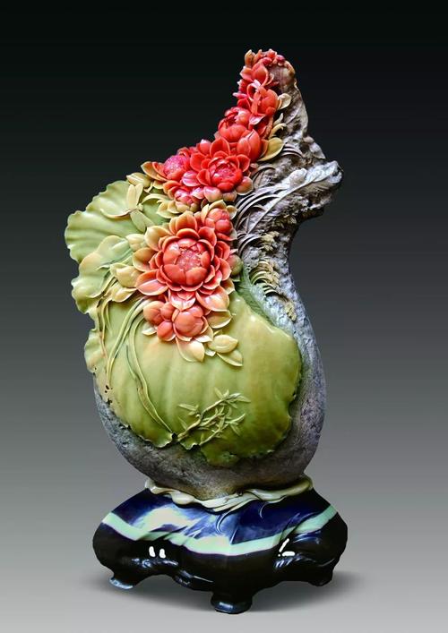 每日一品| 青田石雕作品《红芳馨香》