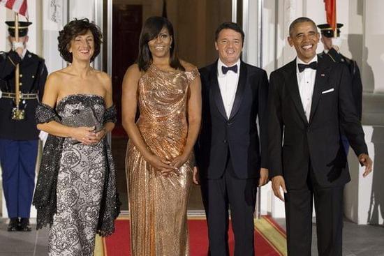 美国总统贝拉克·奥巴马夫妇和意大利总理马泰奥·伦齐夫妇晚宴前