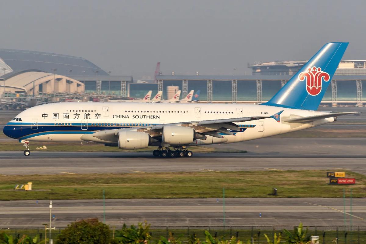 本场训练就是好,一次拍腻 #南方航空 #a380 #广州白云 - 抖音