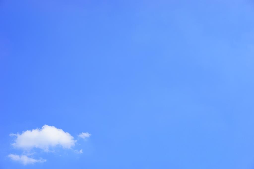 蓝色的天空,高清壁纸,风景图片-回车桌面