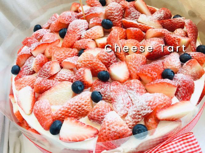 草莓多多生日蛋糕水果动物奶油蛋糕