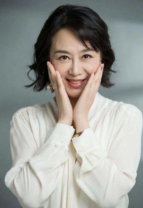 《流金岁月》饰演南孙妈妈,她20岁出头就曾获百花奖最佳女演员