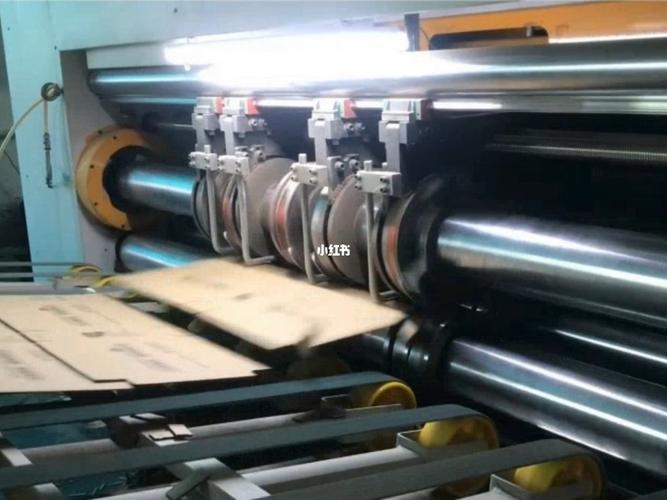纸箱厂印刷必备高速机这一天速度8w箱