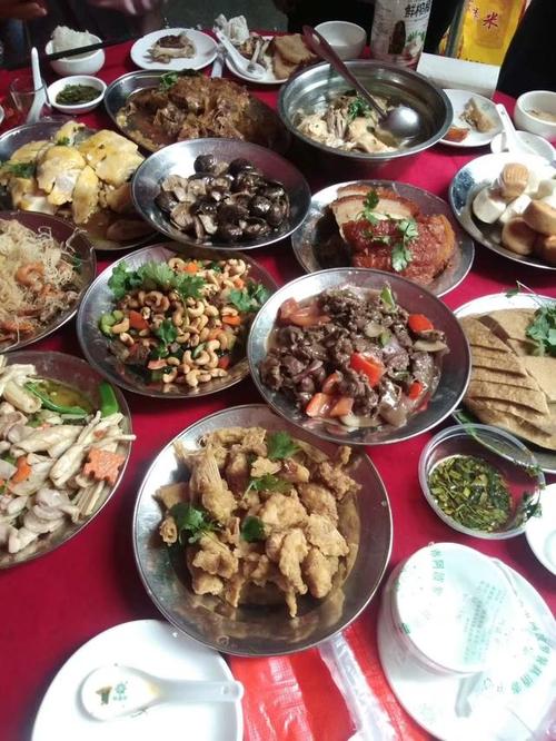广西河池农村喜宴,都吃什么菜!跟你家乡有的比吗?快来看看.