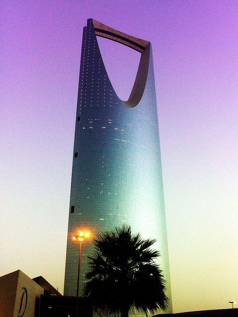 利雅得国王中心大厦riyadh kingdom centre|311米|41层