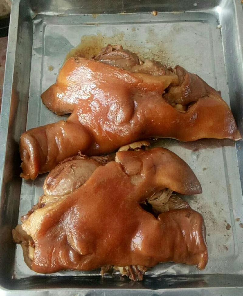 如何做卤猪头肉不发黑,无腥味,教你方法