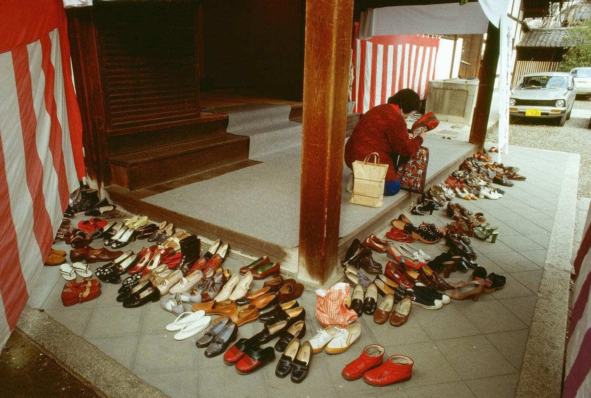 在日本进屋要脱鞋网友要是有脚臭怎么办日本人一般这么做