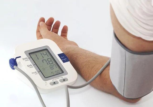 高血压的标准是多少什么时间段测血压才能获得最准确的数值呢