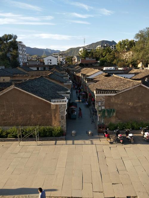 漫川关古镇位于陕西省商洛市山阳县东南,该镇历史悠久.