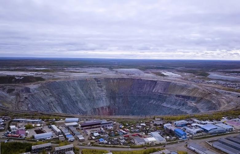 前苏联的神秘钻石矿洞:曾经每年生产1000万克拉,如今被关闭