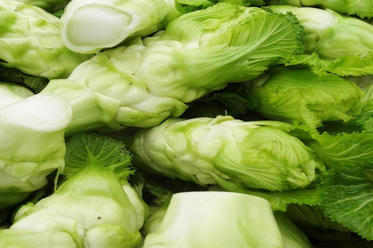 一种奇特绿叶蔬菜,当地人称为包包菜或青菜头,解读涪陵榨菜之谜_手机