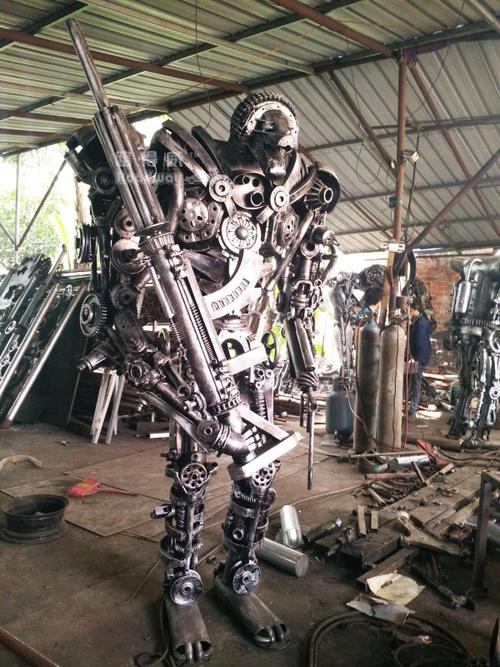酒吧饭店室外创意朋克工业风金属铁艺齿轮大型机器人摆件装饰品