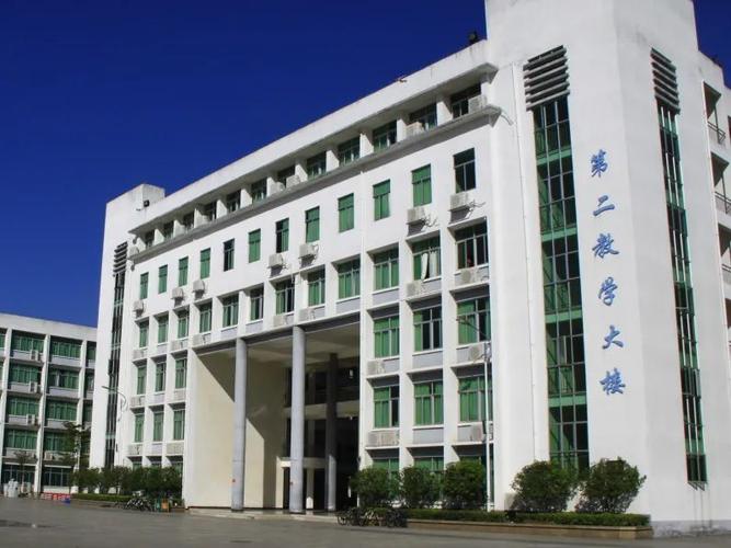 广州工商学院2021级年新生报到须知