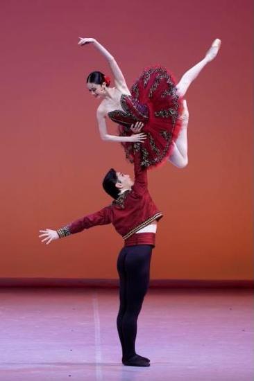中央芭蕾舞团首次赴中东地区大规模巡演中国芭蕾艺术惊艳阿联酋