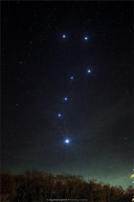 每日一天文图,亮度增强后的北斗七星,本月初由vegastar carpentier