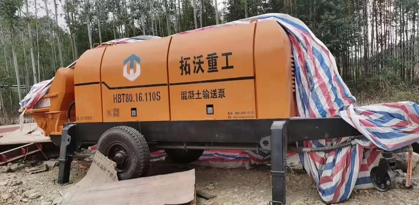 广西南宁高价回收地泵土泵混凝土输送泵