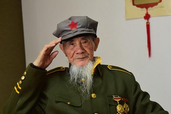郴州97岁老红军自办抗战纪念馆 弘扬爱国主义精神