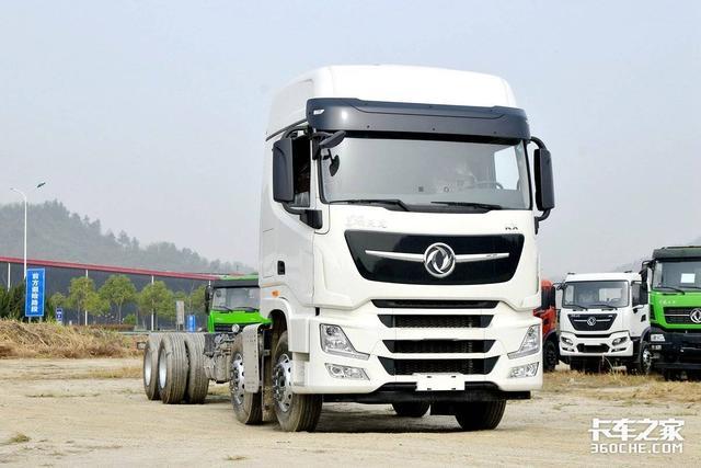 【卡车之家 原创】8x4载货车拥有着较强的承载能力和高效的运输效率