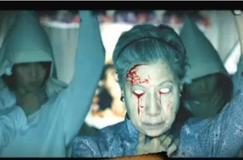  p>唐大中导演的七月鬼门开是香港恐怖电影,故事讲述传说七月是鬼月