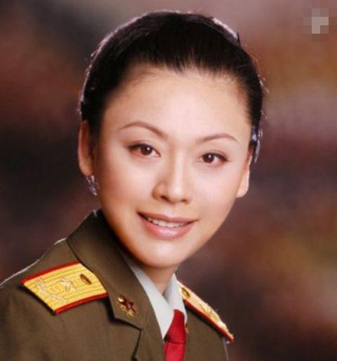 她是我国部队现役最美女少将刘敏