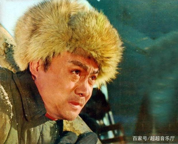 著名电影演员张连文初登银幕,便在电影《艳阳天》中扮演了男主角农民