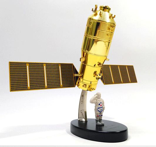 高端品牌天宫二号2号实验舱模型仿真合金成品空间站航天卫星科普摆件