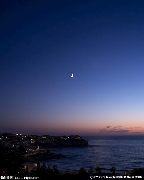 海的夜空 月亮