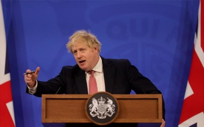 英国首相鲍里斯·约翰逊乌克兰总统签署命令向议会提议批准实施为期30
