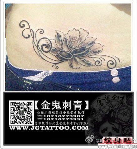 女生黑白莲花腹部纹身图片上一篇:女生黑灰莲花腹部纹身图案下一篇