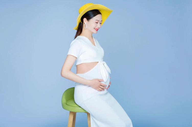 孕妇照  #孕妇照纪念大肚子  #分享照片孕7个月左右的时候拍的,只拍