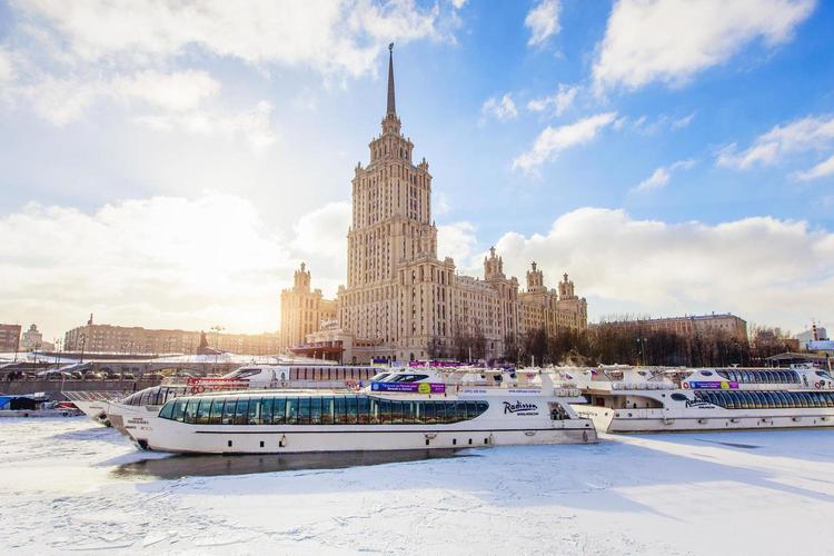 俄罗斯莫斯科河豪华游船体验 2个半小时 畅游莫斯科著名景点(雷迪森