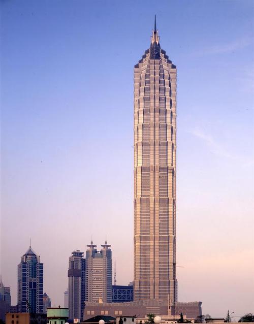 4,徐家汇中心大厦设计:césar pelli高度:370米状态:在建5,世茂国际