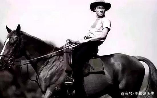 天王刘德华珍藏版老照片:图5是生气时的样子,图9是罕见的骑马照