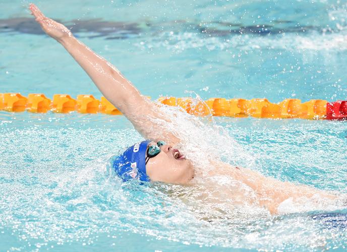 游泳——全国游泳争霸赛:金沿获男子200米仰泳冠军