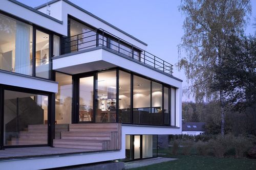 德国乡村豪宅:大量滑动玻璃的设计打造一个开放式的生活方式-豪宅别墅