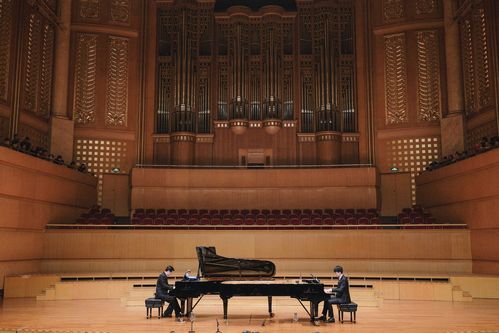 长江钢琴呈献在党旗下成长中国钢琴作品专场音乐会奏响琴台