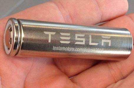 特斯拉全系使用21700电池?还会自燃吗?