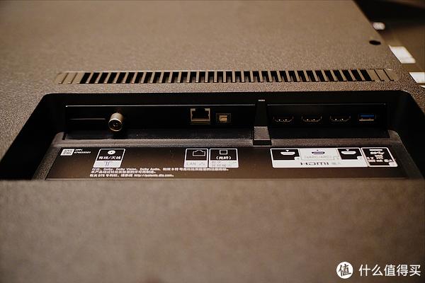 索尼x9500g 电视外观展示(遥控器|边框|屏幕|底座|扬声器)