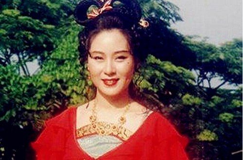 1984年香港电视剧《王昭君》,魏秋华扮演王昭君.