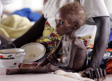 尼日尔应急食物中心的营养不良儿童尼日尔应急食物中心的营养不良儿童