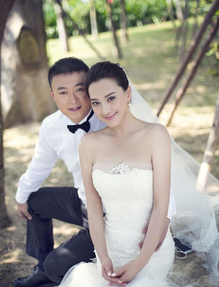 乒乓球名将马琳与女友张雅晴在北京完婚