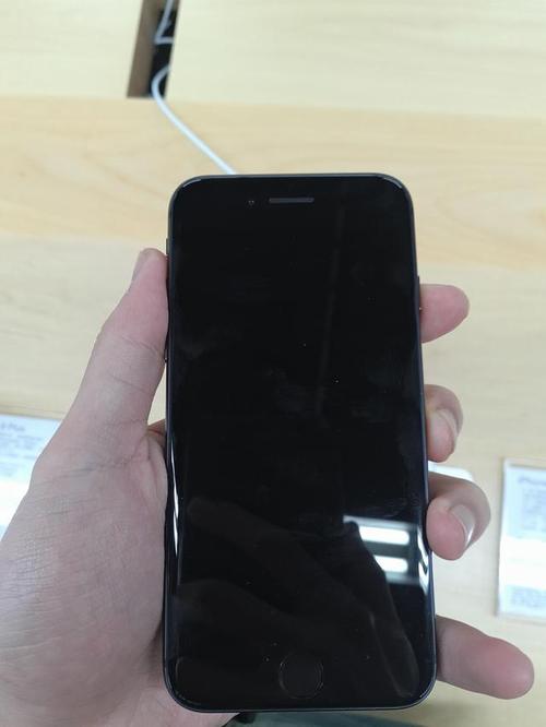 苹果8黑色真机实拍,如今最值得购买的苹果手机!