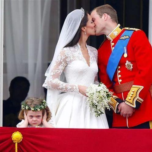 哈里王子大婚真确认过眼神爱上对的人