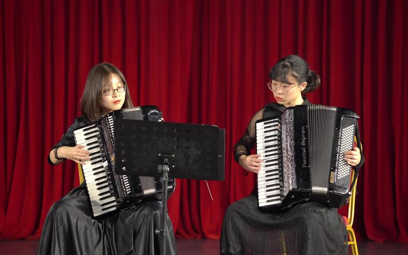 《赛马》手风琴二重奏 北京大学学生手风琴协会